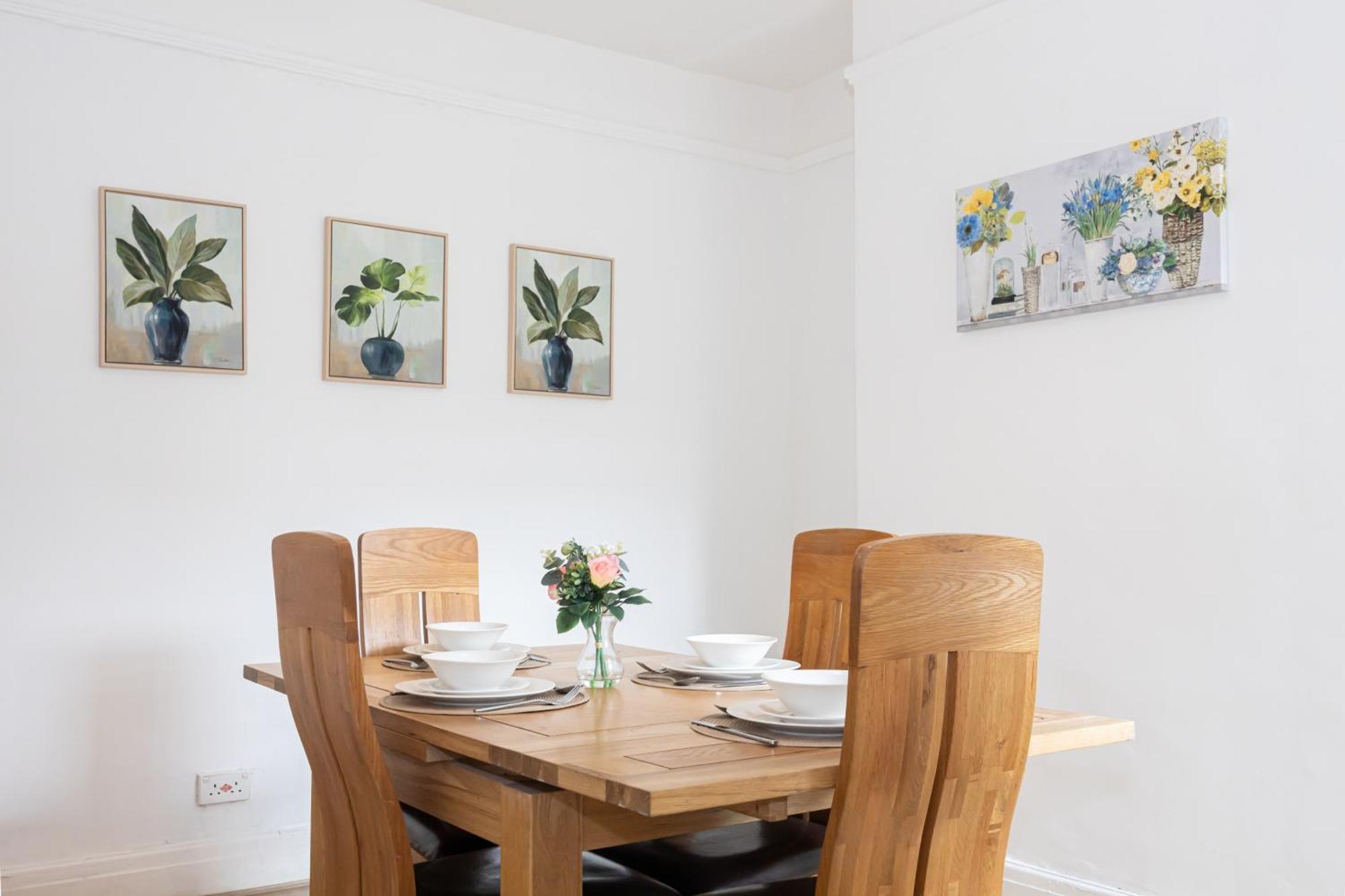 Bright & Modern 3 Bedroom Old Trafford Home Manchester Dış mekan fotoğraf